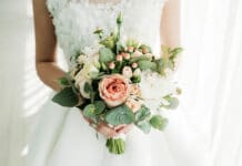 Tout ce que vous devez savoir sur le bouquet de la mariée bouquet de mariage